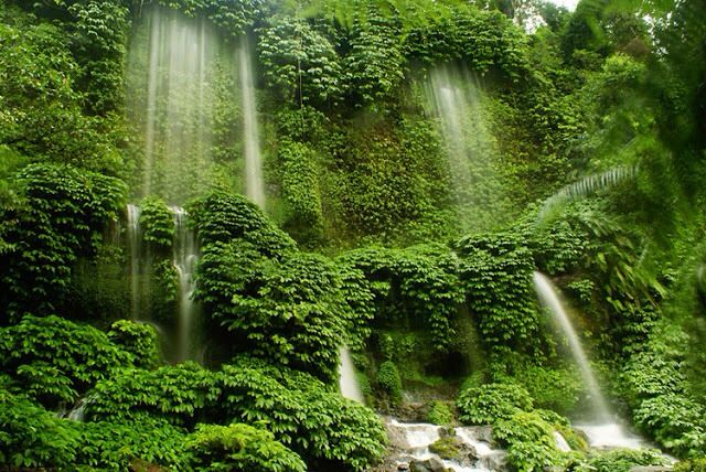 Air terjun Benang Kelambu dan Benang Stokel di Lombok